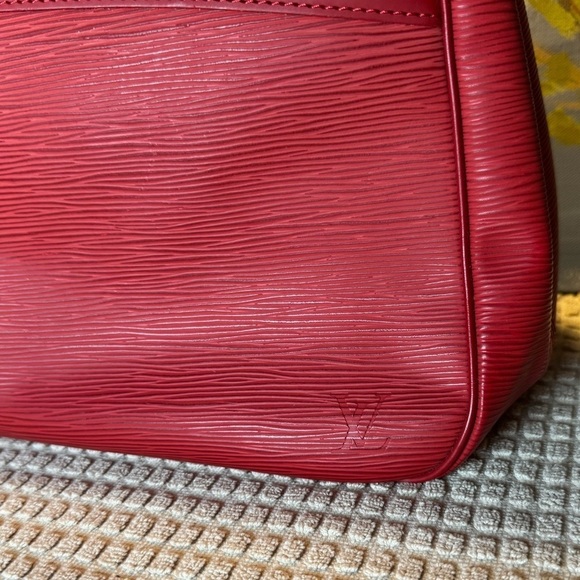 Louis Vuitton Epi Passy PM Red with COA - Picture 9 of 15